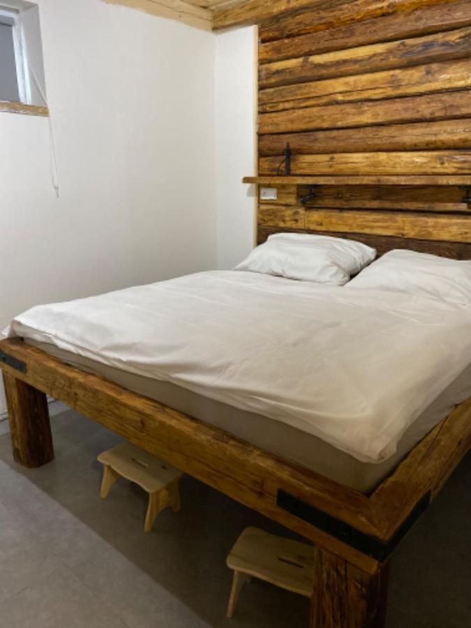 Pura Vida Hotel Zajeci Luaran gambar
