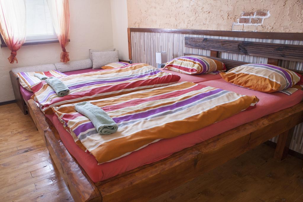 Pura Vida Hotel Zajeci Luaran gambar